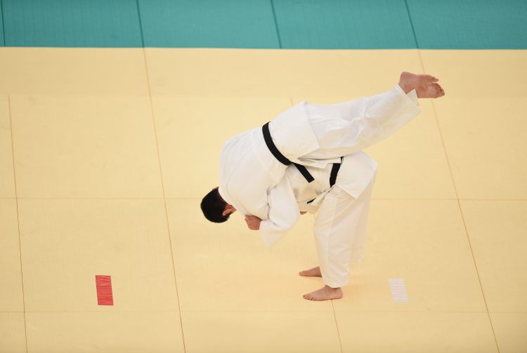 中超：广州队客场1-1战平浙江队