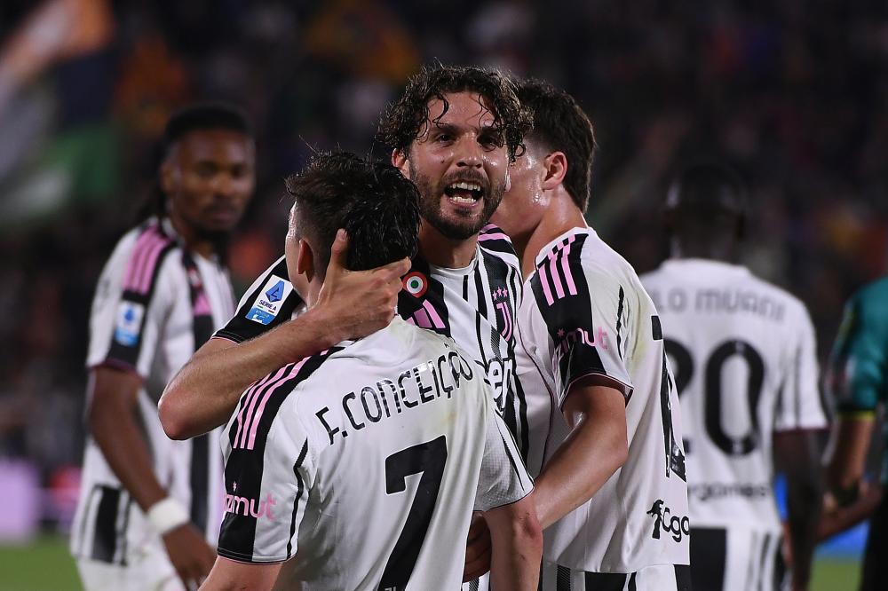 英超焦点战：维拉1-2绝杀阿森纳，曼城争冠机会大增